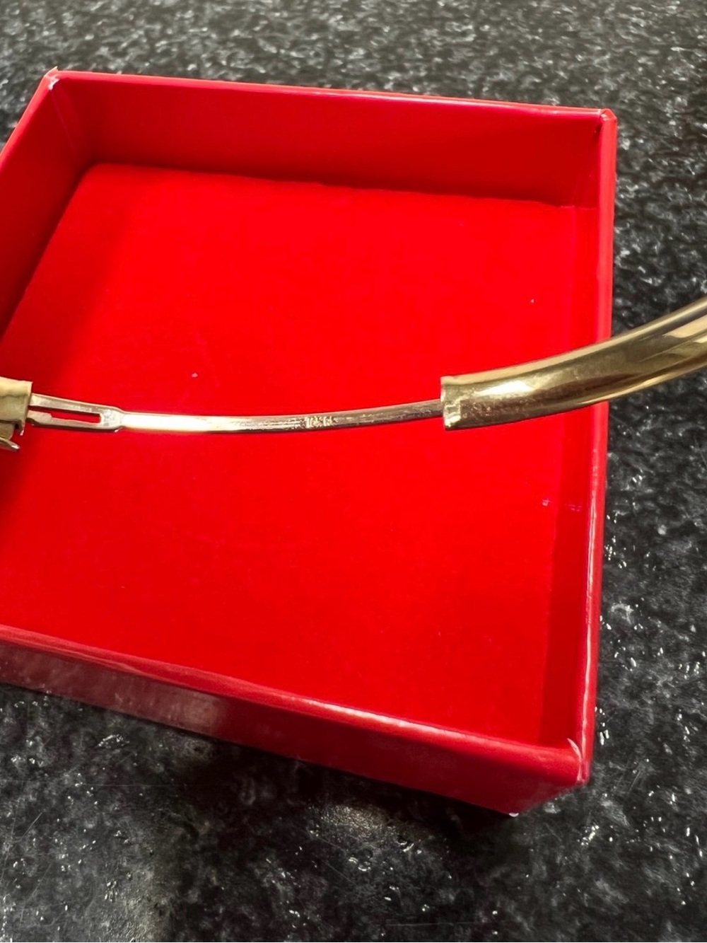 Vintage 10 KT Gold Bangle Bracelet - Gold - Picture 5 of 7